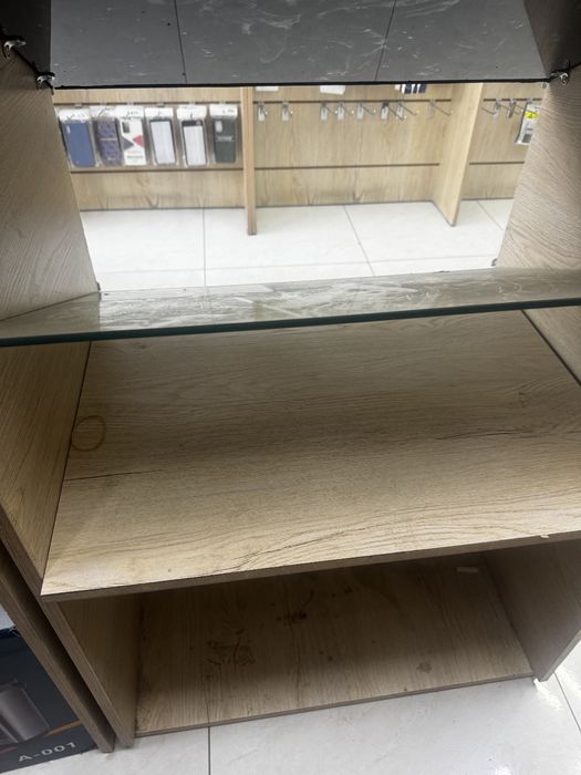 Telefon vitrina xolati ideal