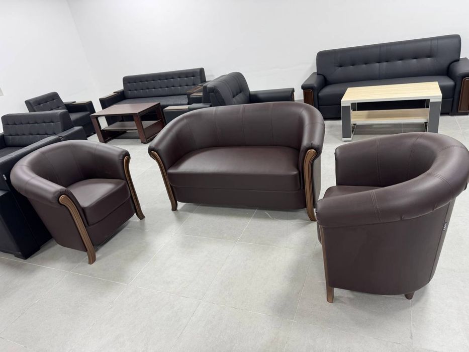 Офисный Диван диван кресло из первой рук