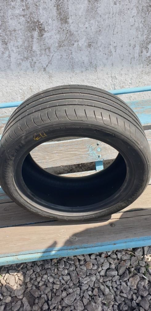 Продам летние шины Goodyear 245/45/R17