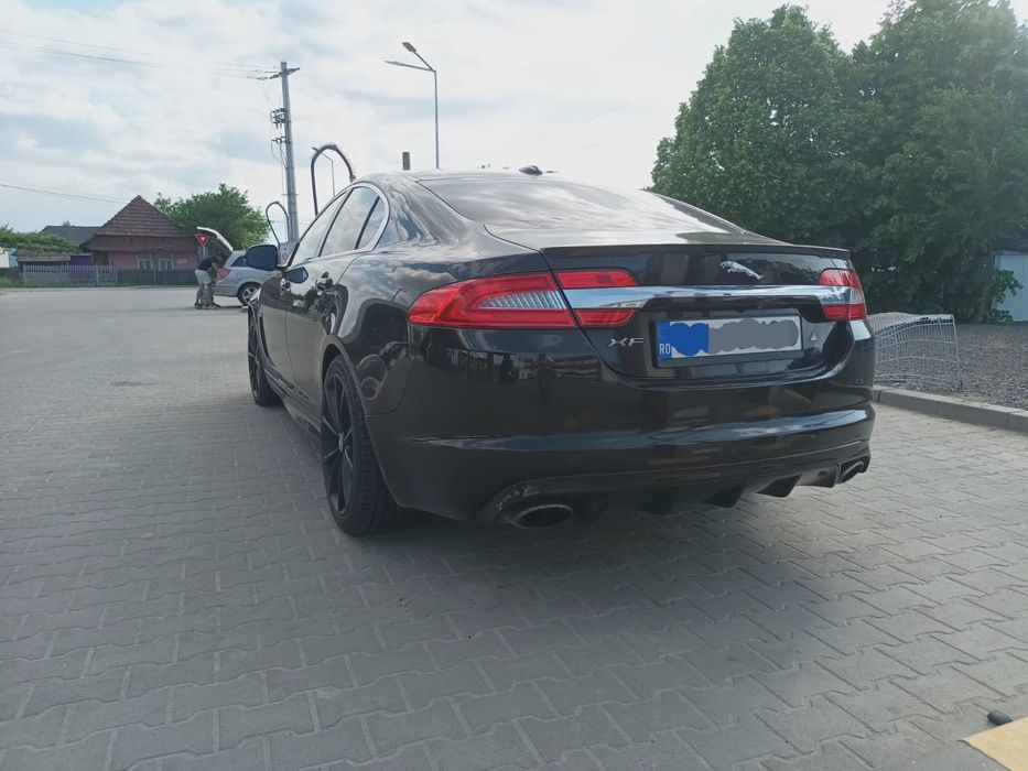Jaguar XF R 3.0 2012