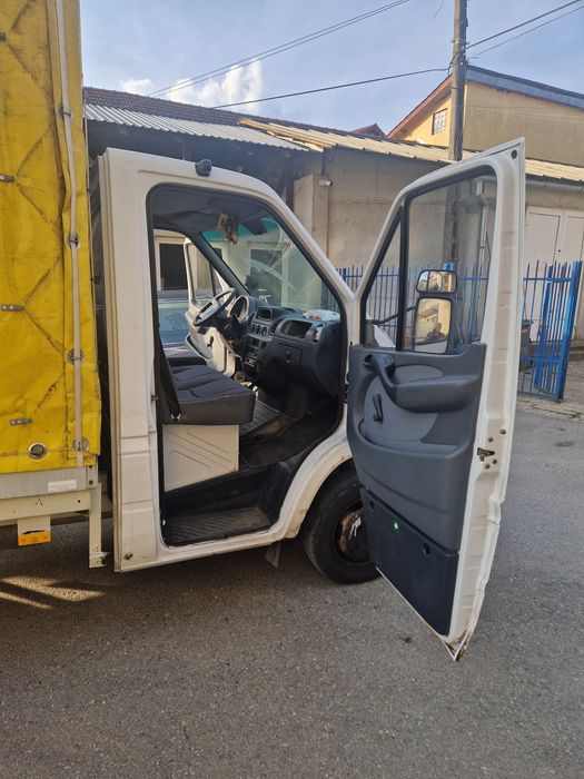 Vând Mercedes Sprinter