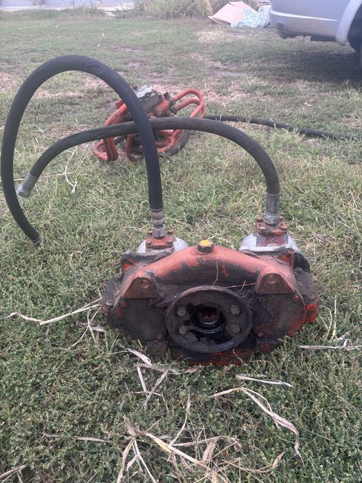 Хидравлична помпа за трактор, кранова уредба