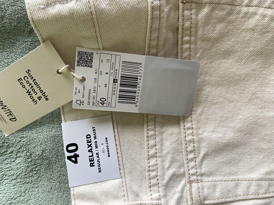 MANGO дънки / чисто нови