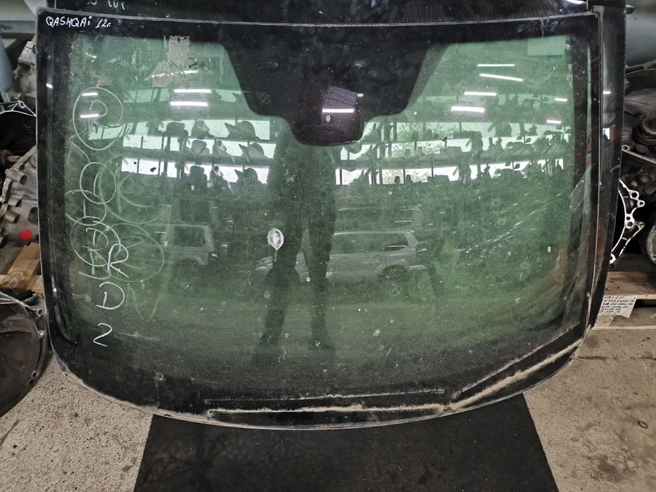 Челно стъкло за Nissan Qashqai