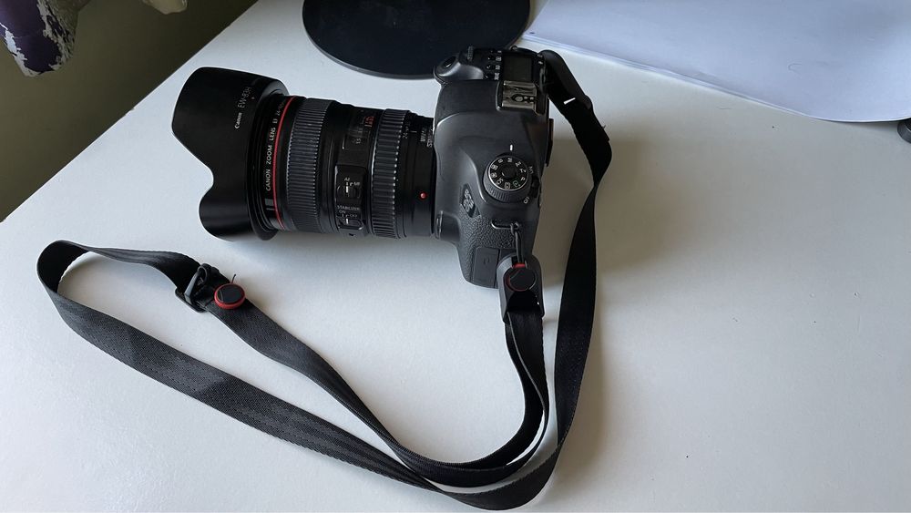 Aparat foto Canon 6D Mark I cu obiectiv 24-105 /f4