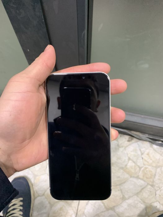 Iphone 12 pro sotiladi