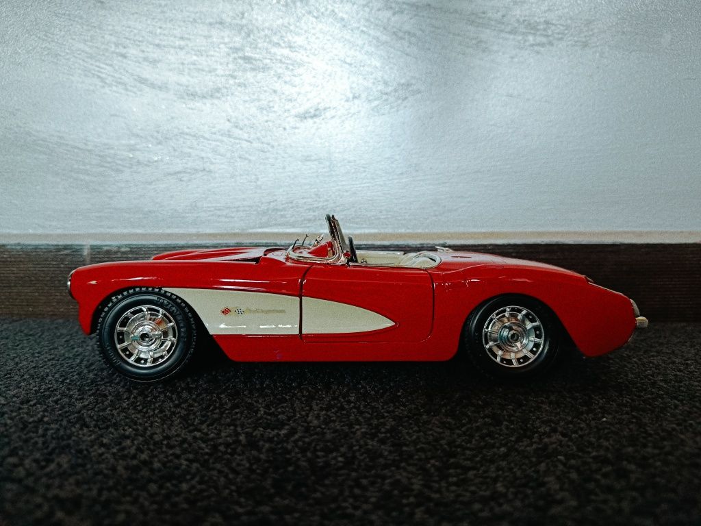 Chevrolet Corvette 1:18 Burago