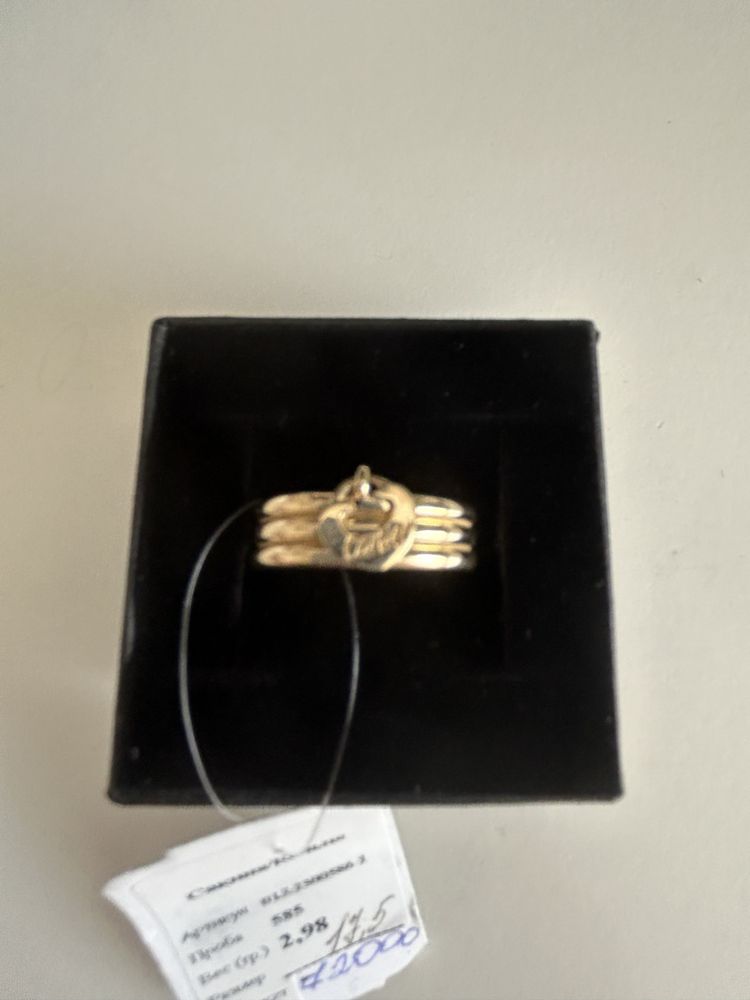 Продам золотой кольцо Cartier-72,000т