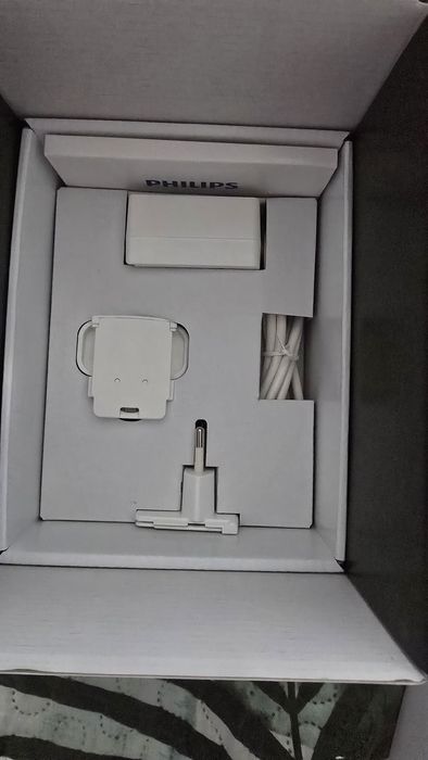 Pachet 2 becuri LED RGB inteligente Philips Hue