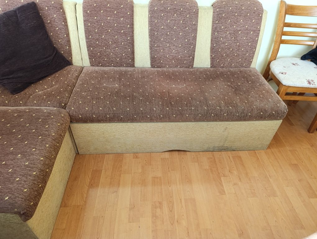 Кухненски ъглов диван