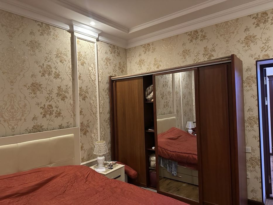 Сдается 2 ком Метро Новза. Хамза