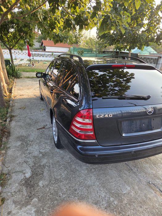 Мерцедес  с240 170 к.с.