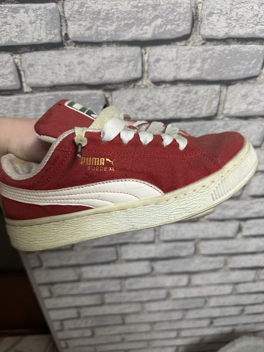 кроссовки красные