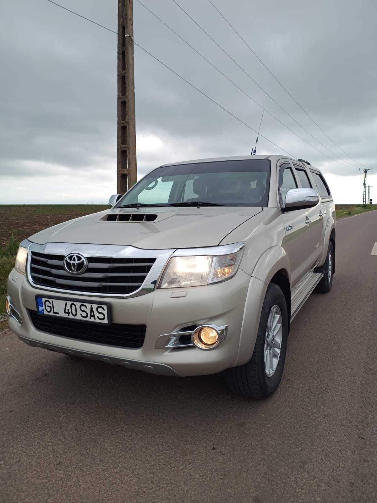 TOYOTA Hilux 2014 3.0D4D 171 CP E5 4x4 Cutie Aut. Clima Piele Navi