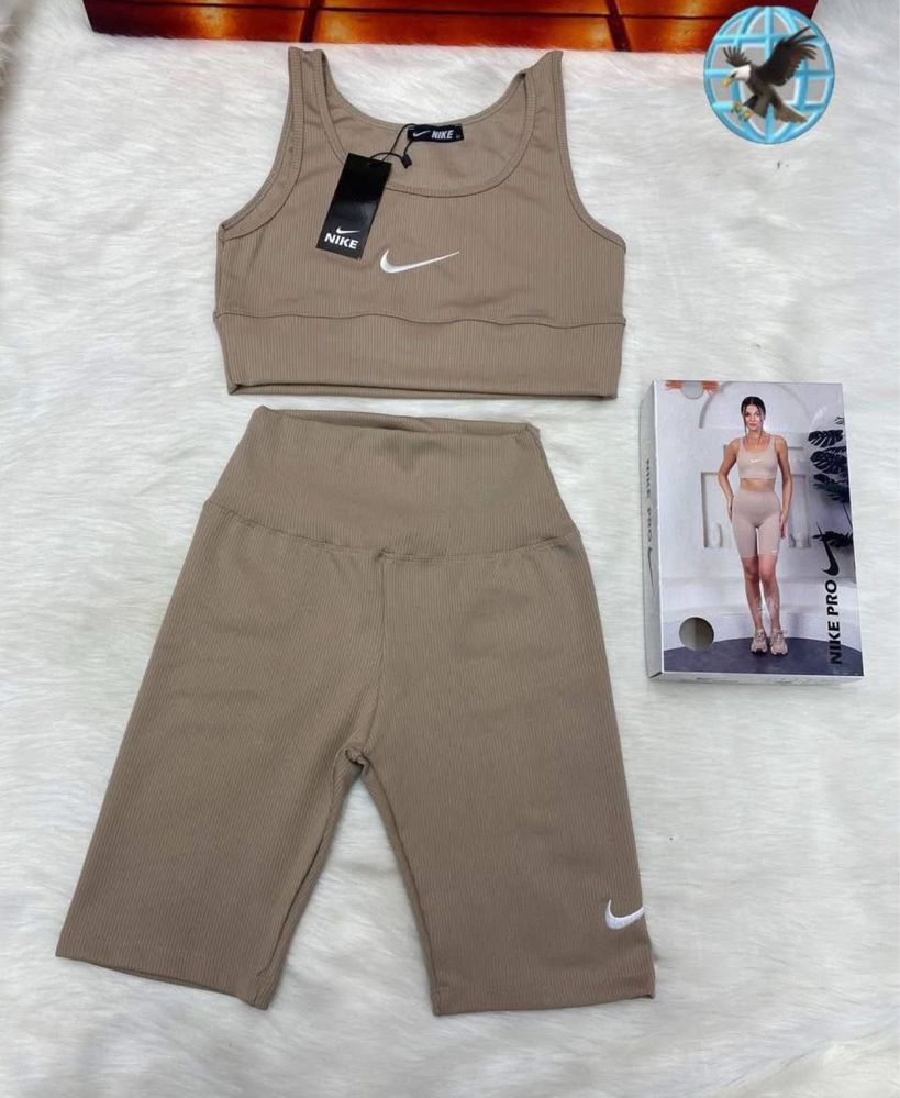 Спортен Комплект NIKE