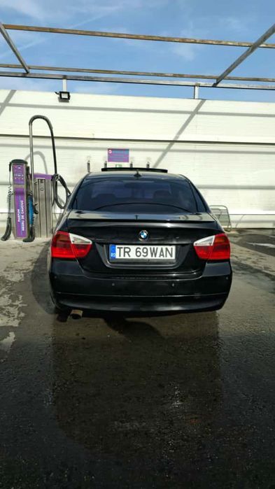 BMW E90 Seria 3 Manual Distribuția în față