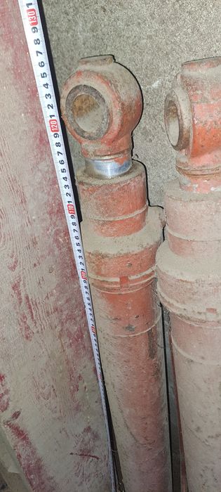 Хидравлични цилиндри