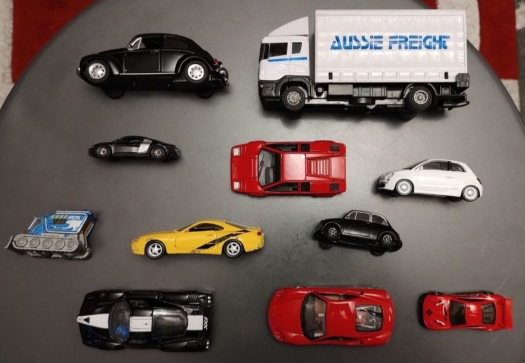 Dacia, Renault, Mercedes, Vw, Fiat, Hot Wheels Batman, Barbie, Monster