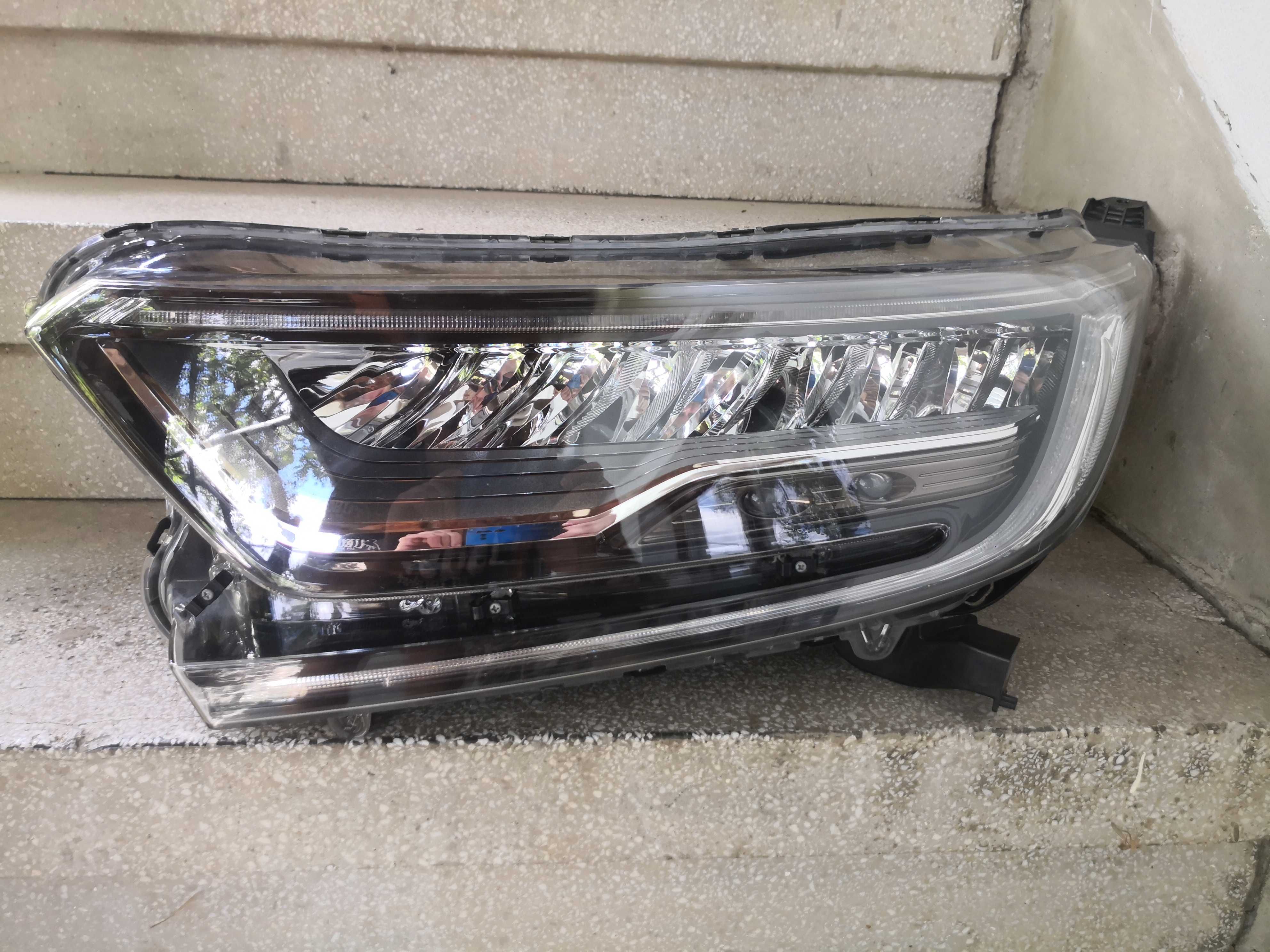 Фарове Honda CR-V/Фар Honda CR-V 17-23г. Оригинални