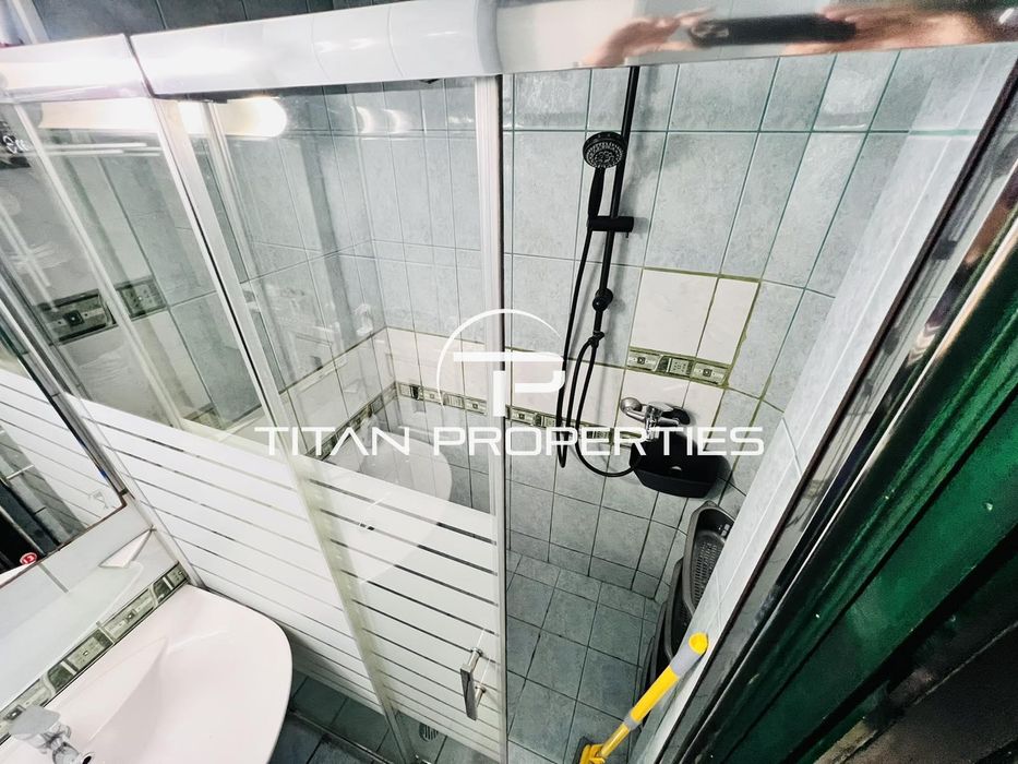 Дава се под наем Тристаен апартамент в Бургас, Възраждане - 82 кв.м за 612 € - Снимка #6