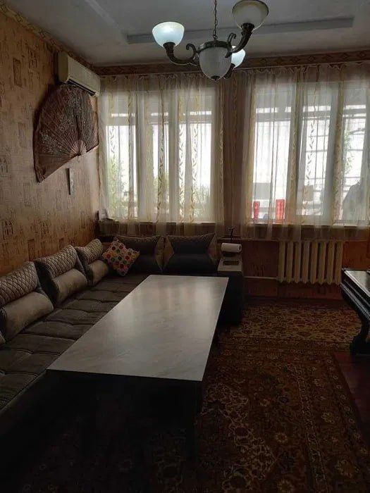 Sotiladi Дом Центр Мирабад 10 соток махалля Мирабад ор-р Eleon Hotel