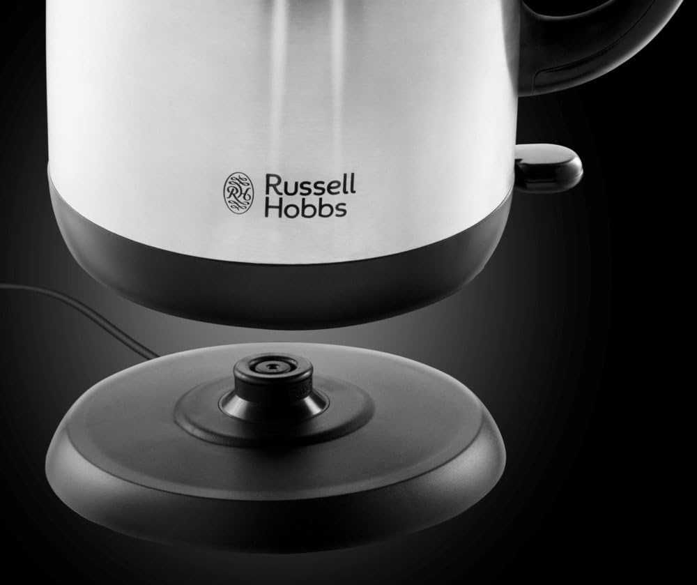 Електрическа кана Russell Hobbs Adventure, 2400W, 1,7л. Инокс