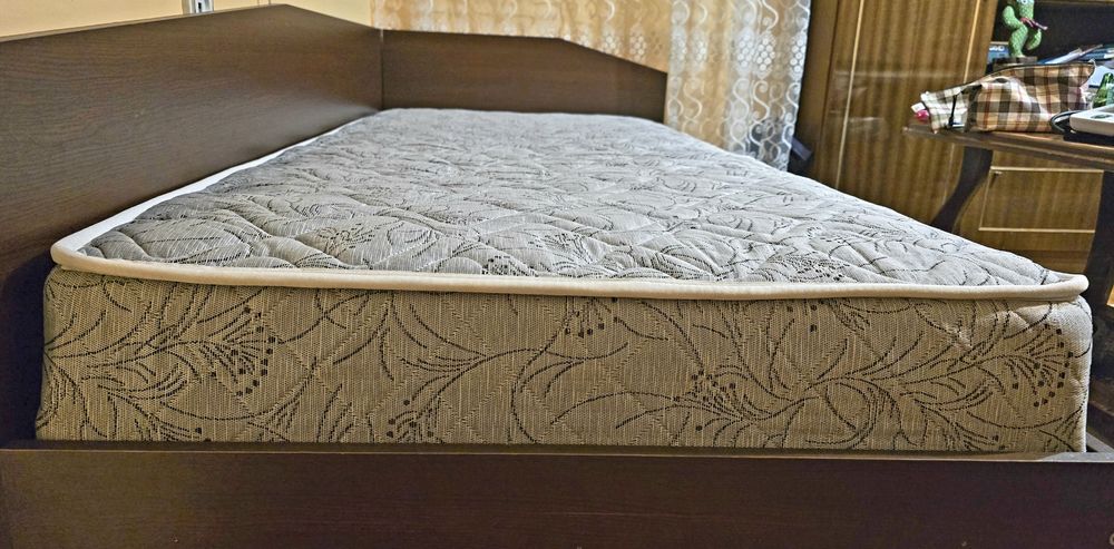 Матрак за единично легло 1 бр. Дължина 1,90 м., ширина 82 см.