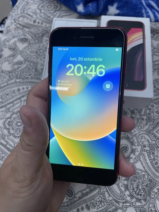 Iphone se 2021 im stare foarte buna viata la baterie 80%