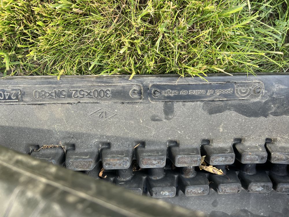Senile mini excavator