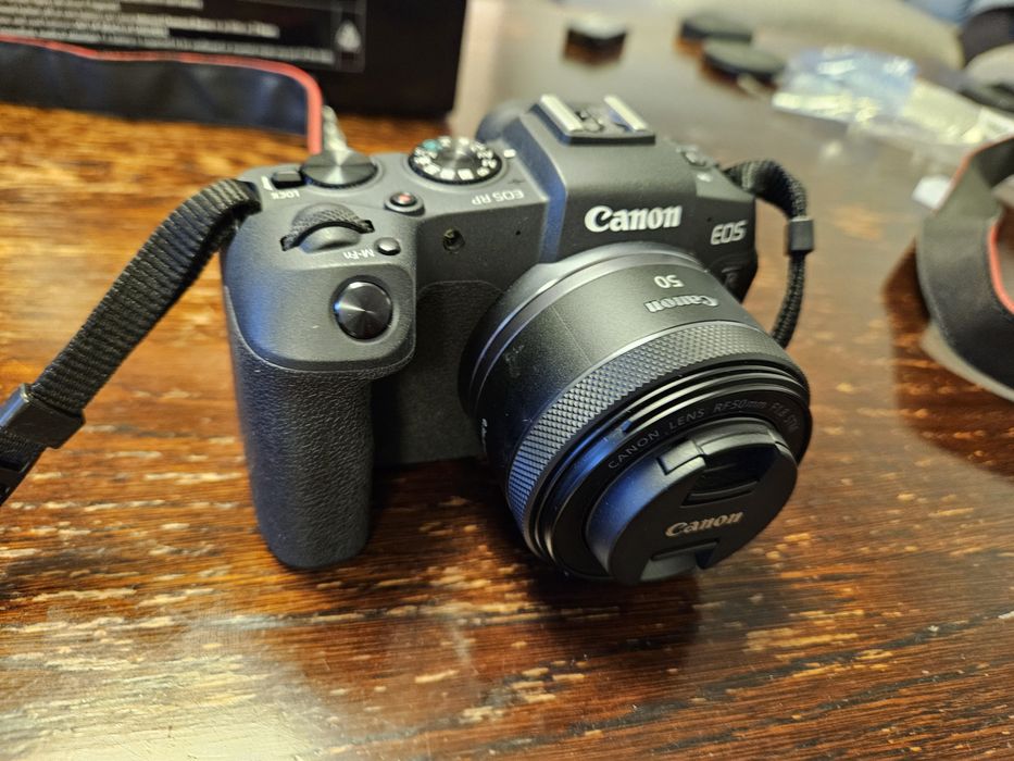 Kit Canon EOS RP + RF 50 mm F1.8