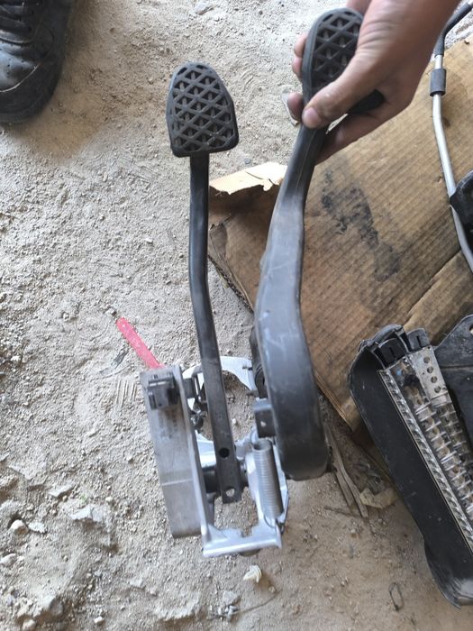 Педали Bmw e90 e91 e92 325i 218кс n52 н52