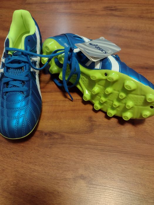 Ghete fotbal Asics mărimea 39