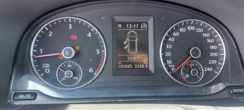 Volkswagen touran 1.6 TDI 2013 negociabil