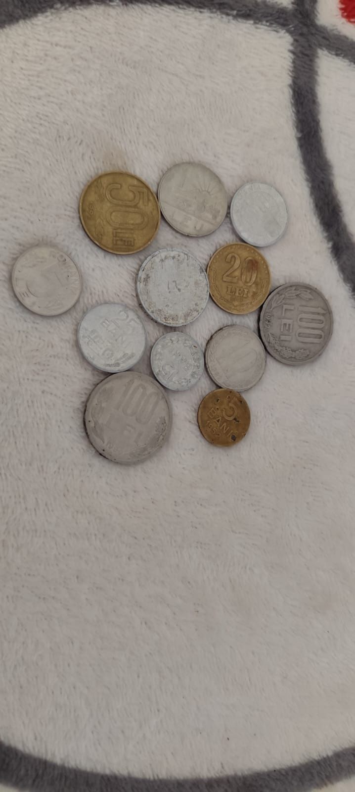 Monezii vechei ,preț 500 lei