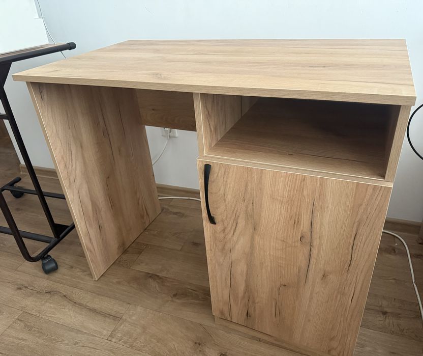 Письменный стол