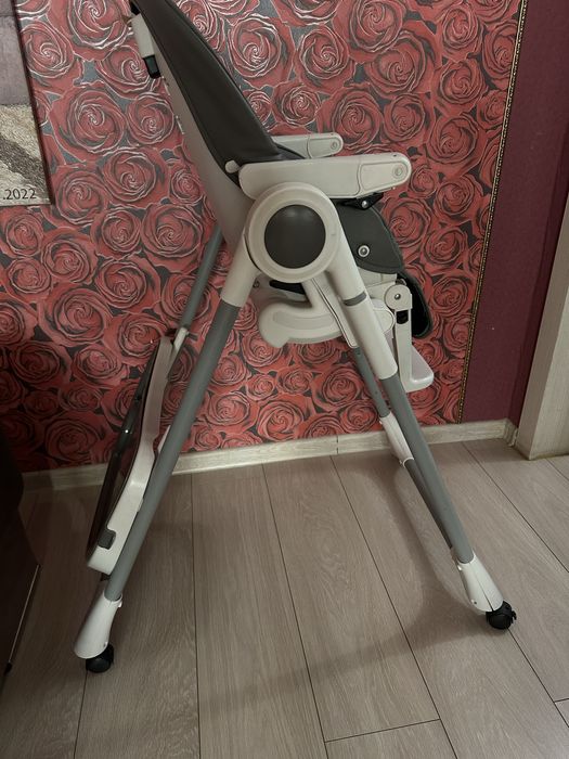 Продам стульчик для кормления