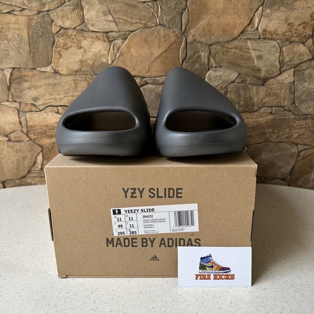 Yeezy Slide Granite 44.5 & 46