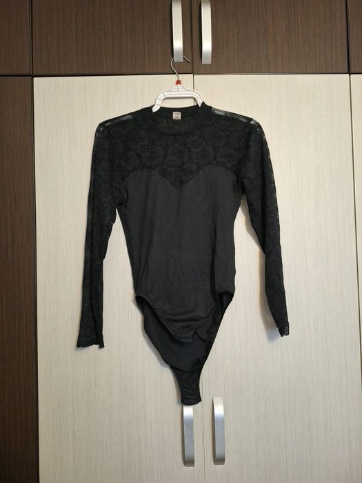 Bluză cu mânecă lungă tip body