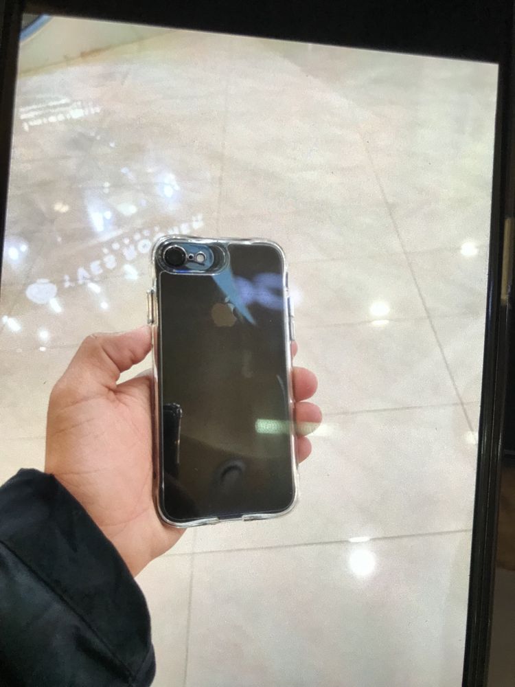 iPhone 7 32gb jet black