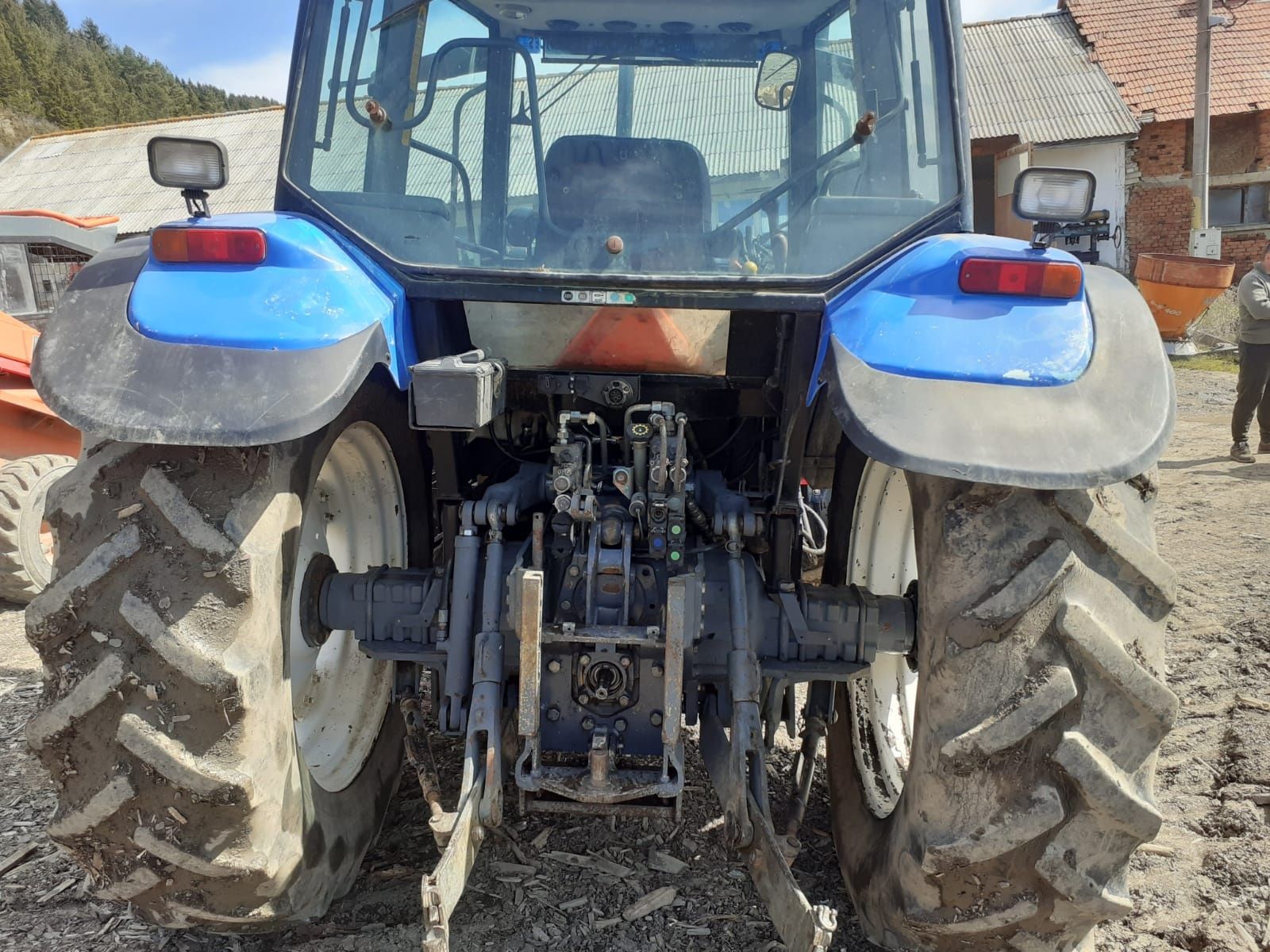 New Holland TS 90