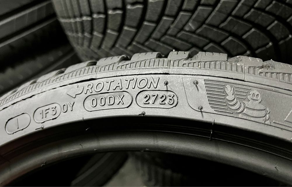DOT:21/23г. 255/30/19 MICHELIN-2бр., 599лв