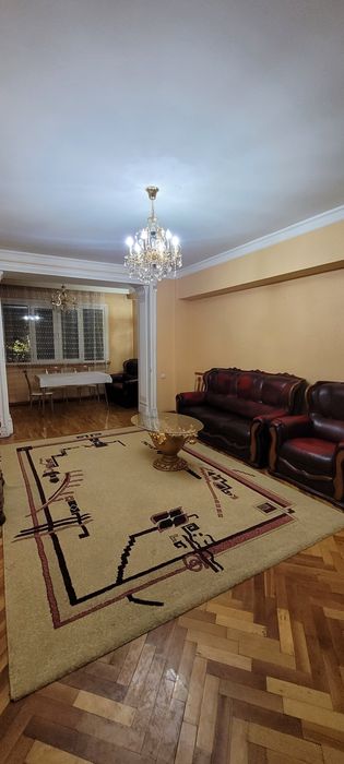 Сдаётся 2 ком.квартира метро Космонавтов