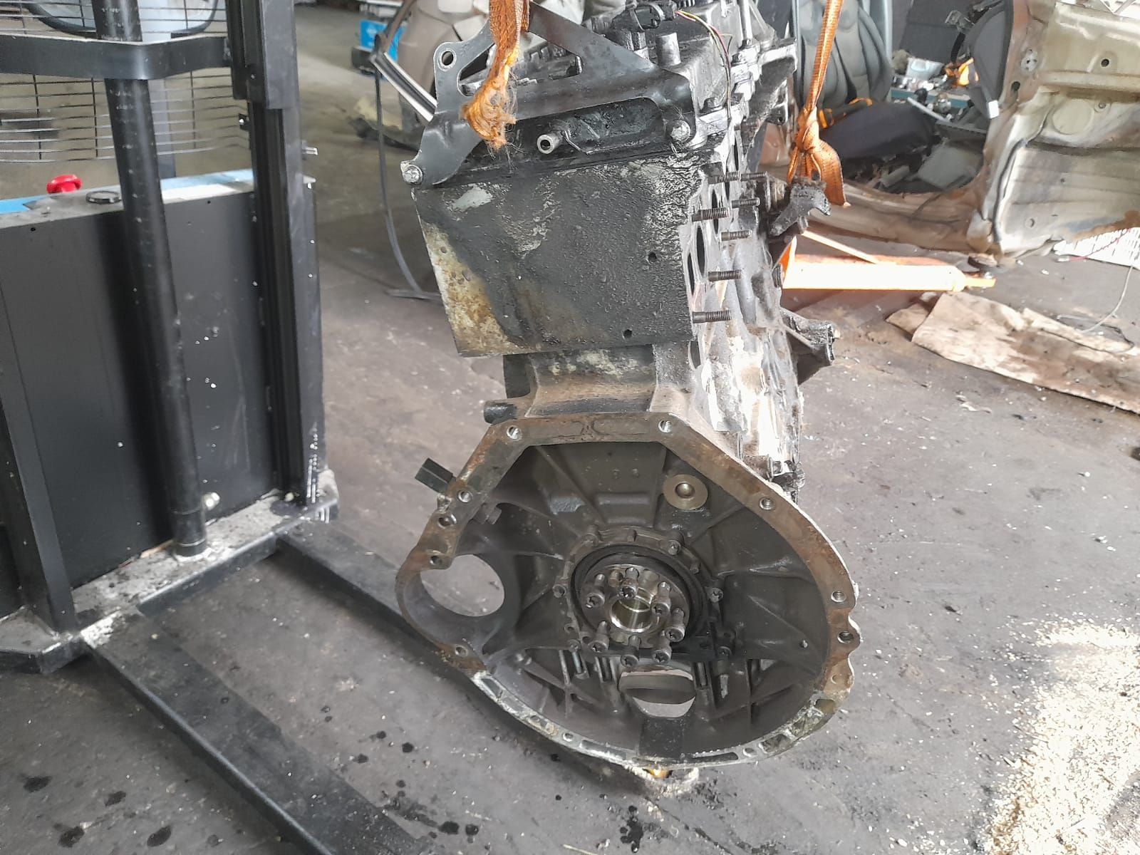 Motor complet fara anexe 2.2 cdi 611980 Mercedes-Benz Vito W638 [1996