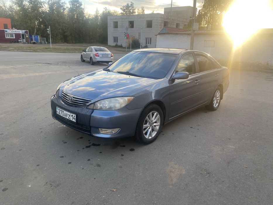 Продам Камри 35 2004 года.
