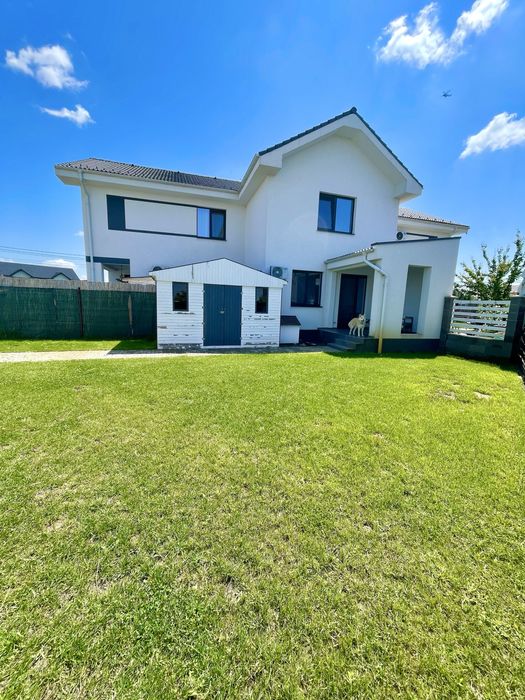 Triplex etaj mobilat si utilat zona Lidl asfalt si piste