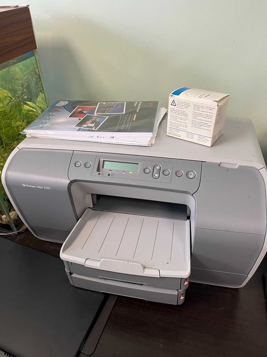 продам цветной принтер струйный Hp business inkjet 2300