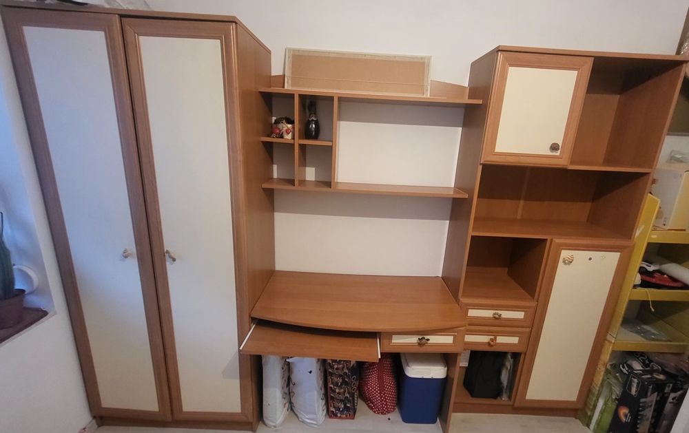 Продавам секция в кафяв цвят