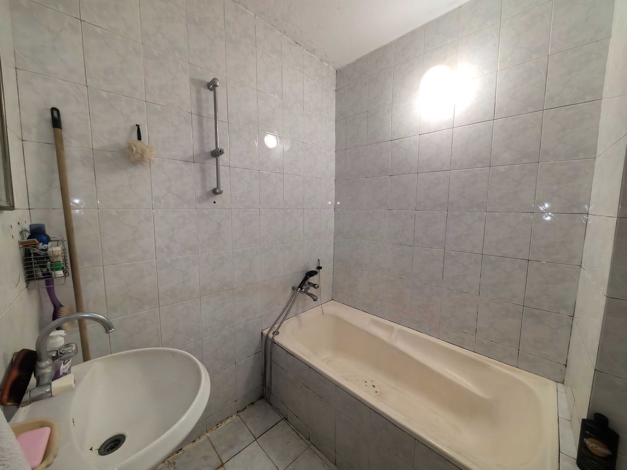 Продава се Тристаен апартамент в Ямбол, Зорница - 97 кв.м за 928 €/кв.м - Снимка #8