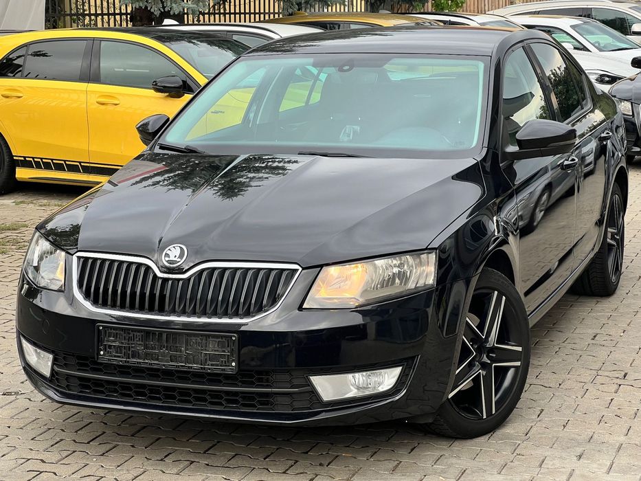 Skoda Octavia 2.0 TDI | 02.2017 | Sedan | DSG | Navigatie GPS | Senz. Parcare |