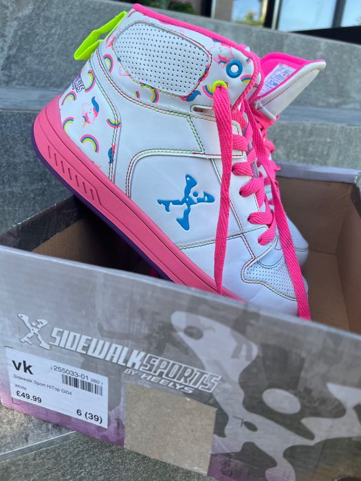 Обувки с колелца